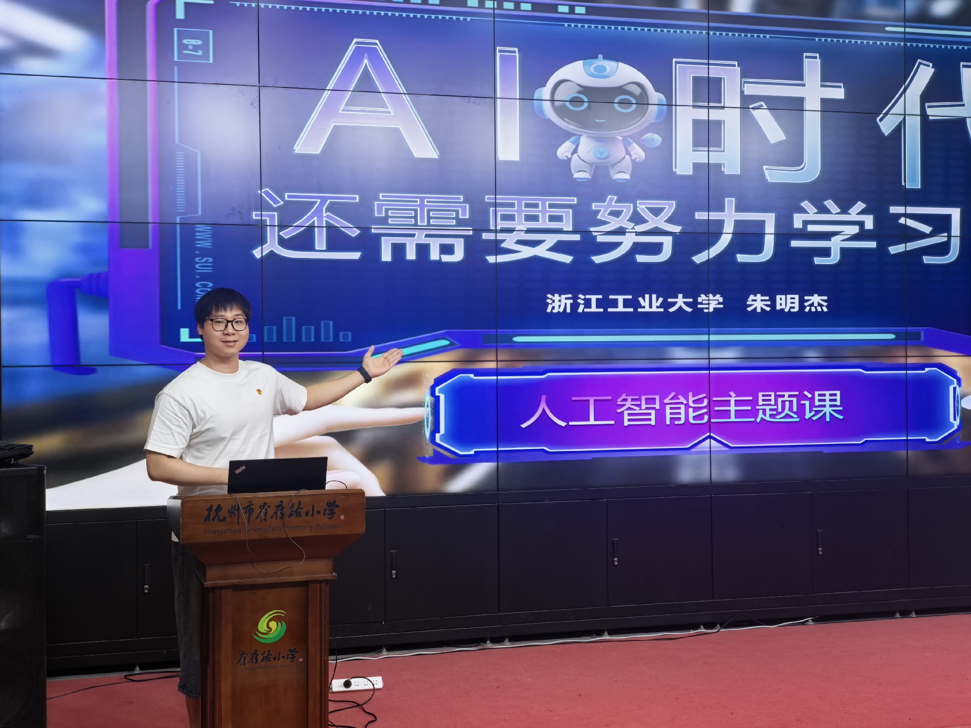 图1.jpg